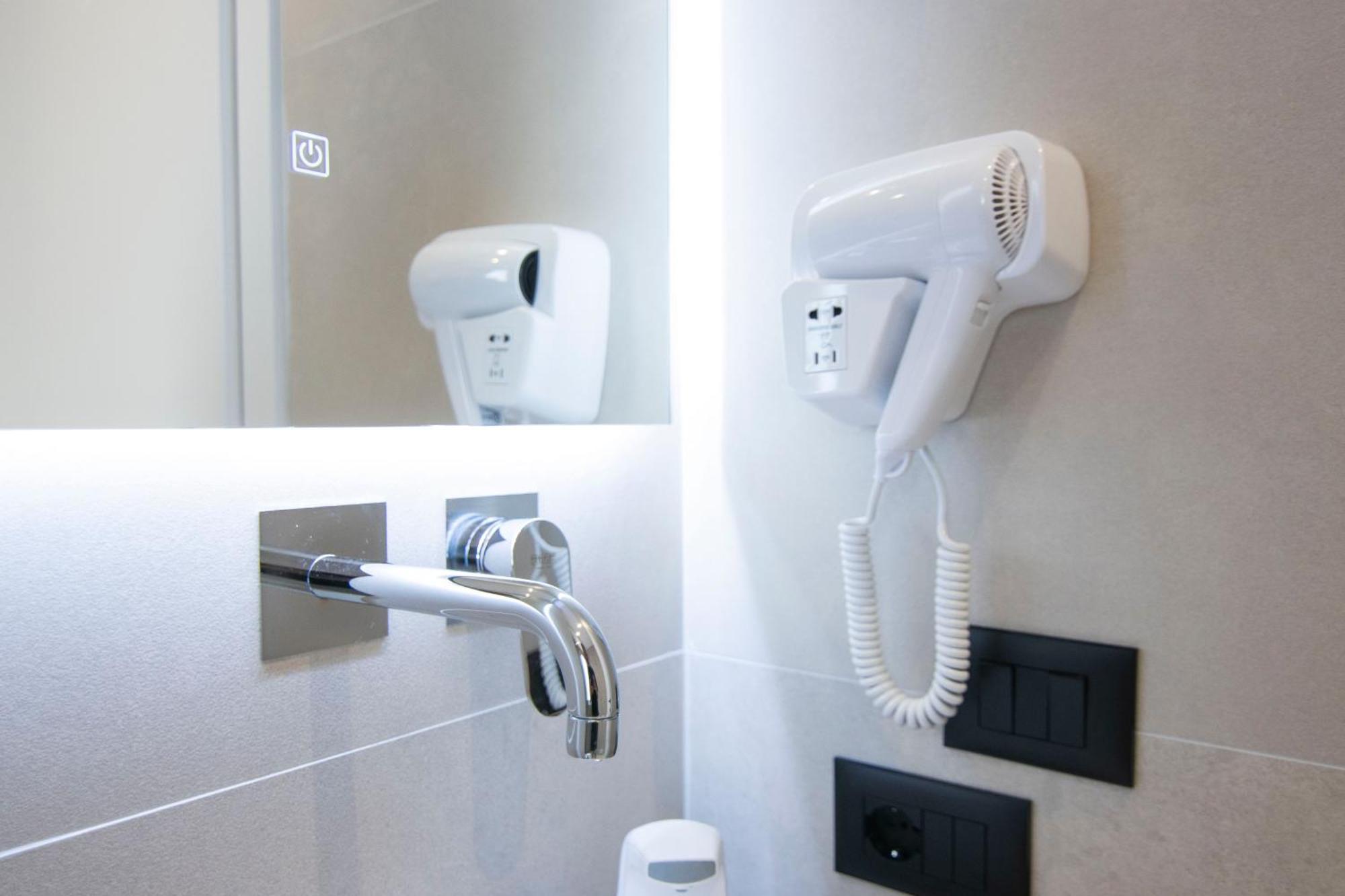 Mina Luxury Rooms Тирана Экстерьер фото