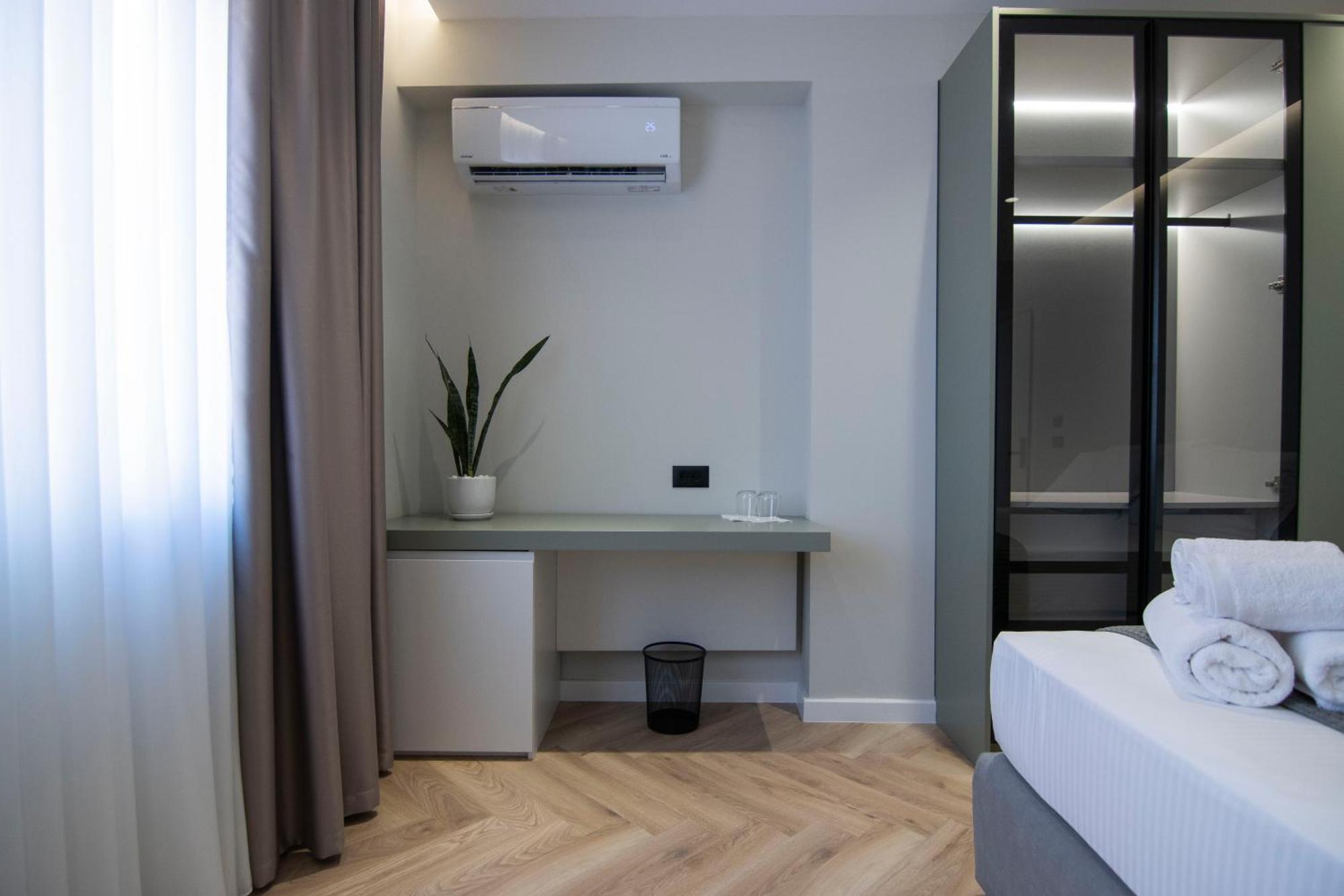 Mina Luxury Rooms Тирана Экстерьер фото
