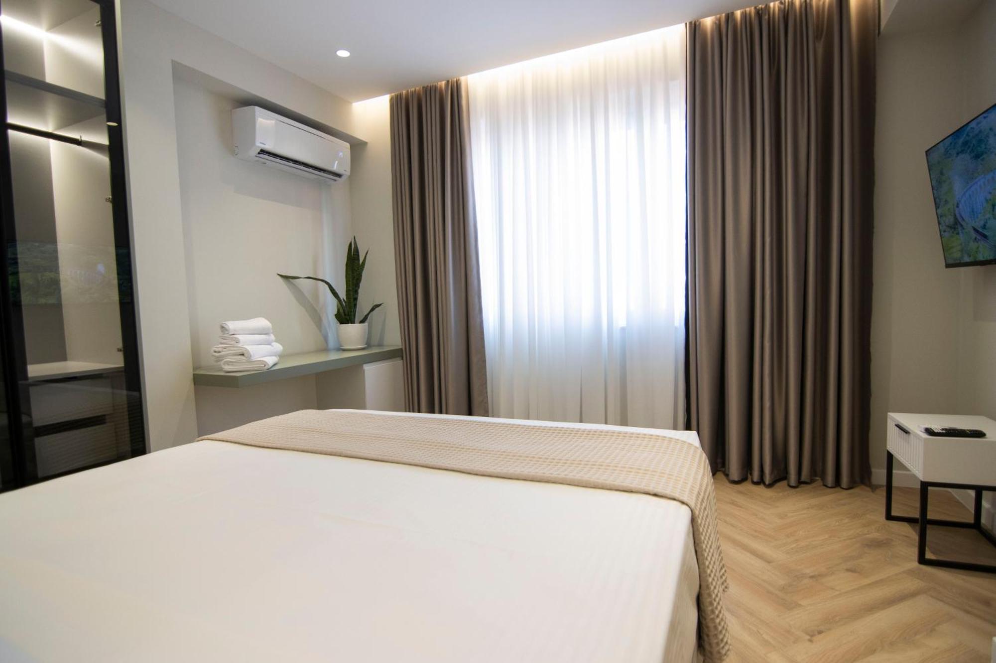 Mina Luxury Rooms Тирана Экстерьер фото