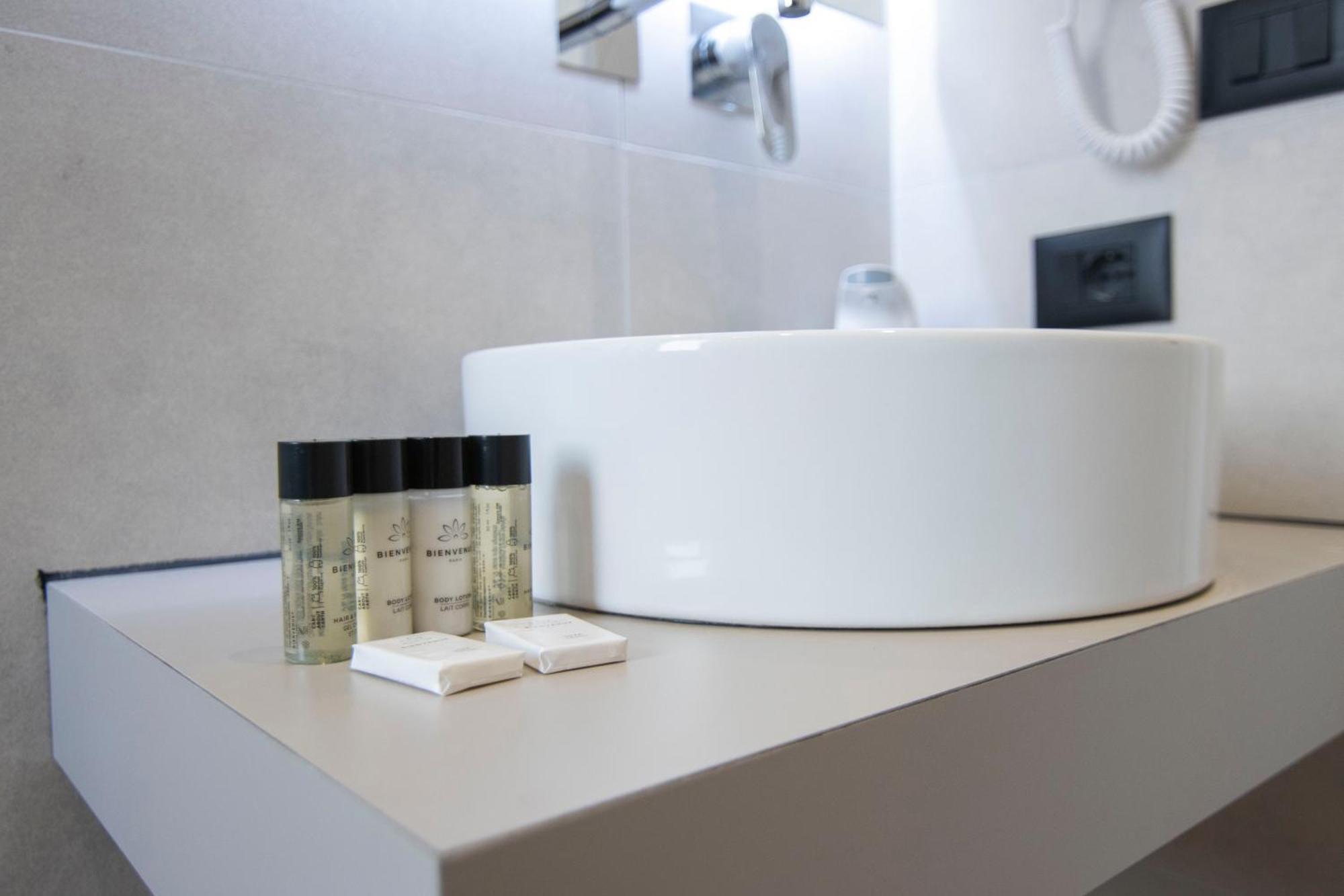 Mina Luxury Rooms Тирана Экстерьер фото