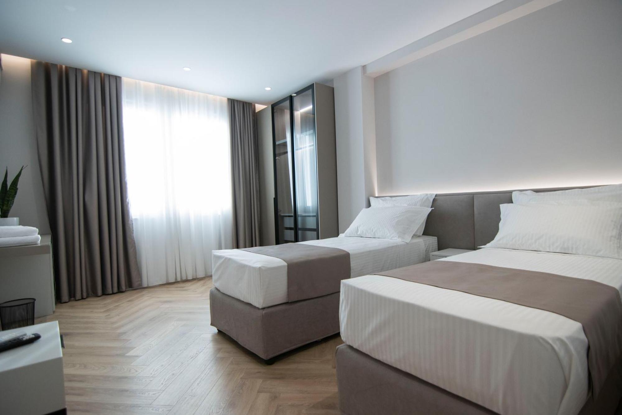 Mina Luxury Rooms Тирана Экстерьер фото