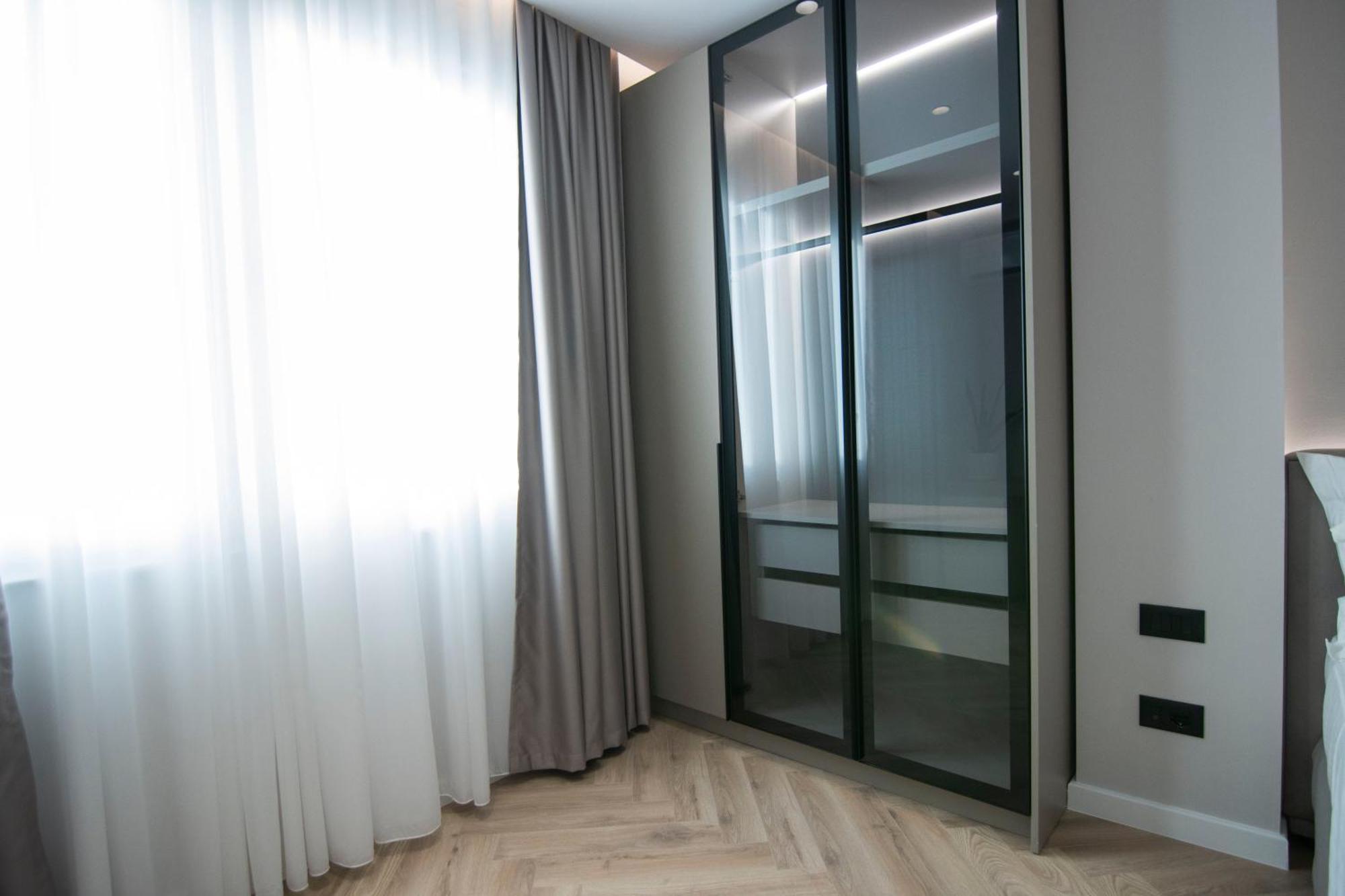 Mina Luxury Rooms Тирана Экстерьер фото