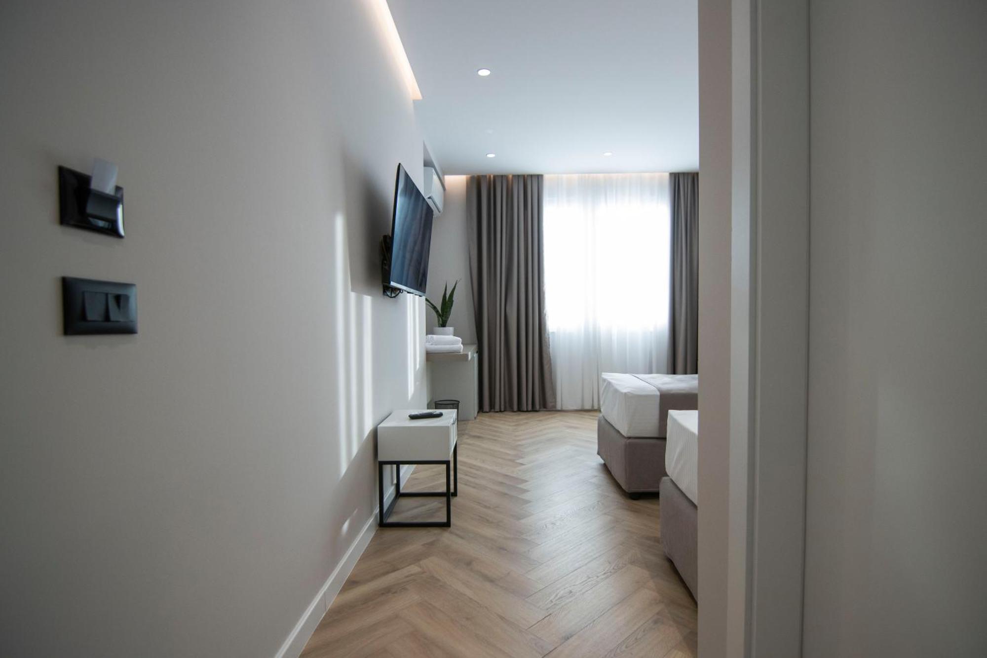 Mina Luxury Rooms Тирана Экстерьер фото