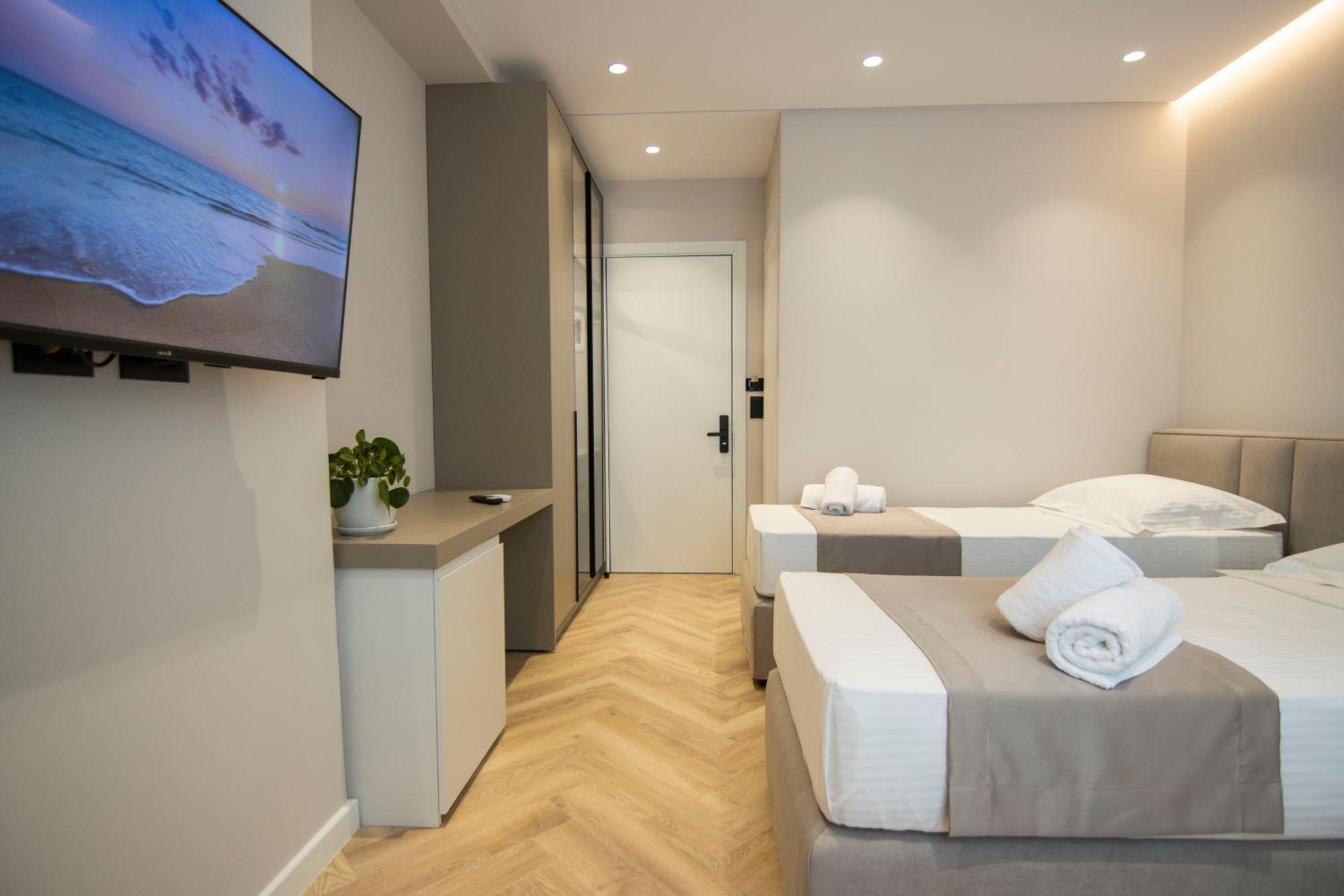 Mina Luxury Rooms Тирана Экстерьер фото