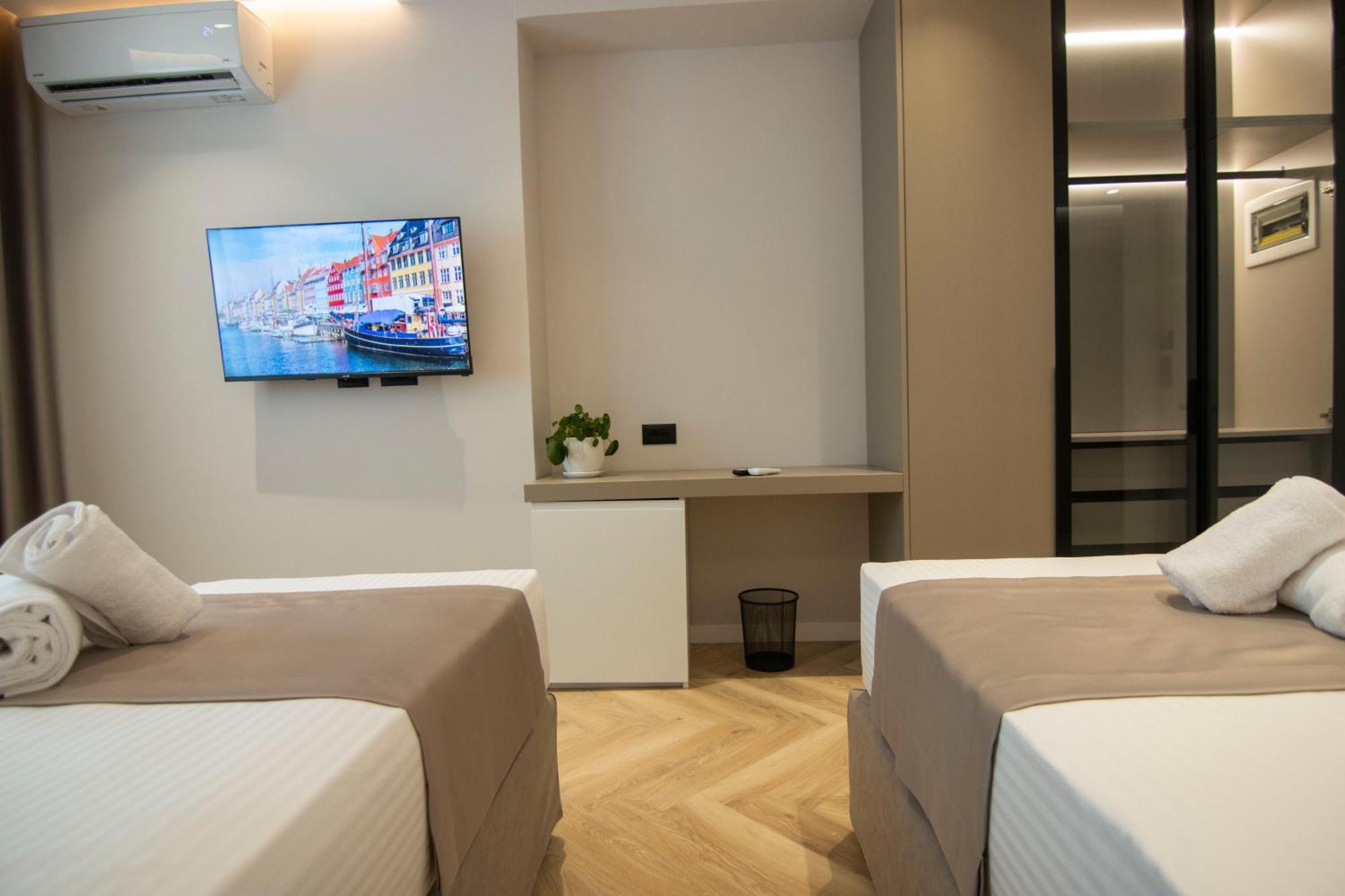 Mina Luxury Rooms Тирана Экстерьер фото
